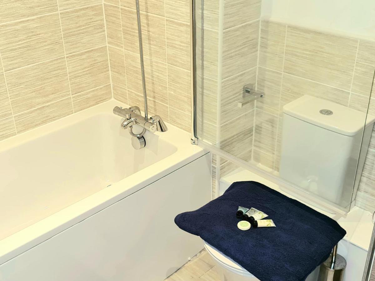 Exquisite Cosy 2-Bed Apartment In Salford Manchester Exteriér fotografie
