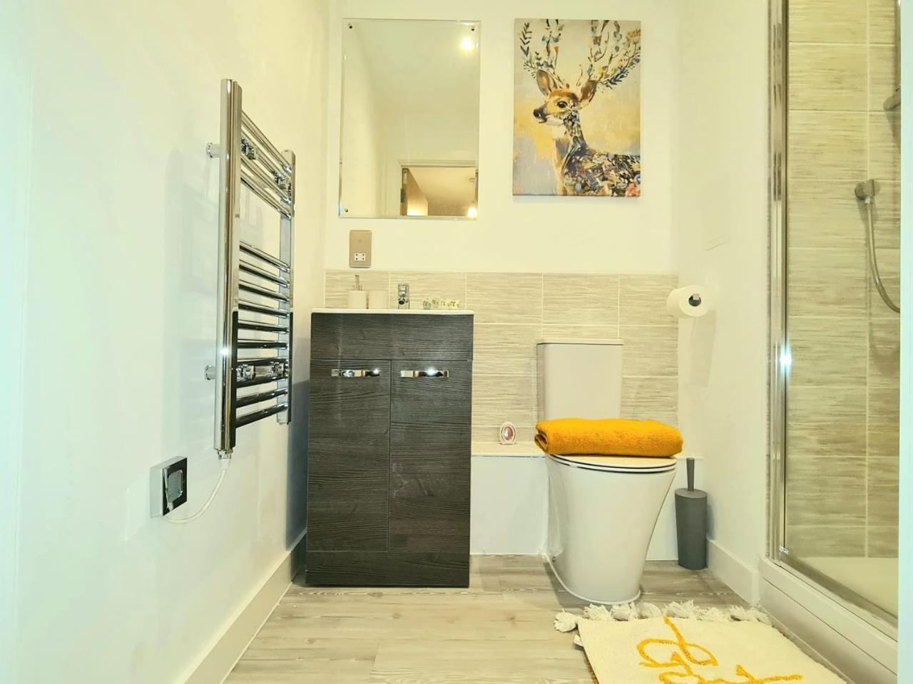 Exquisite Cosy 2-Bed Apartment In Salford Manchester Exteriér fotografie