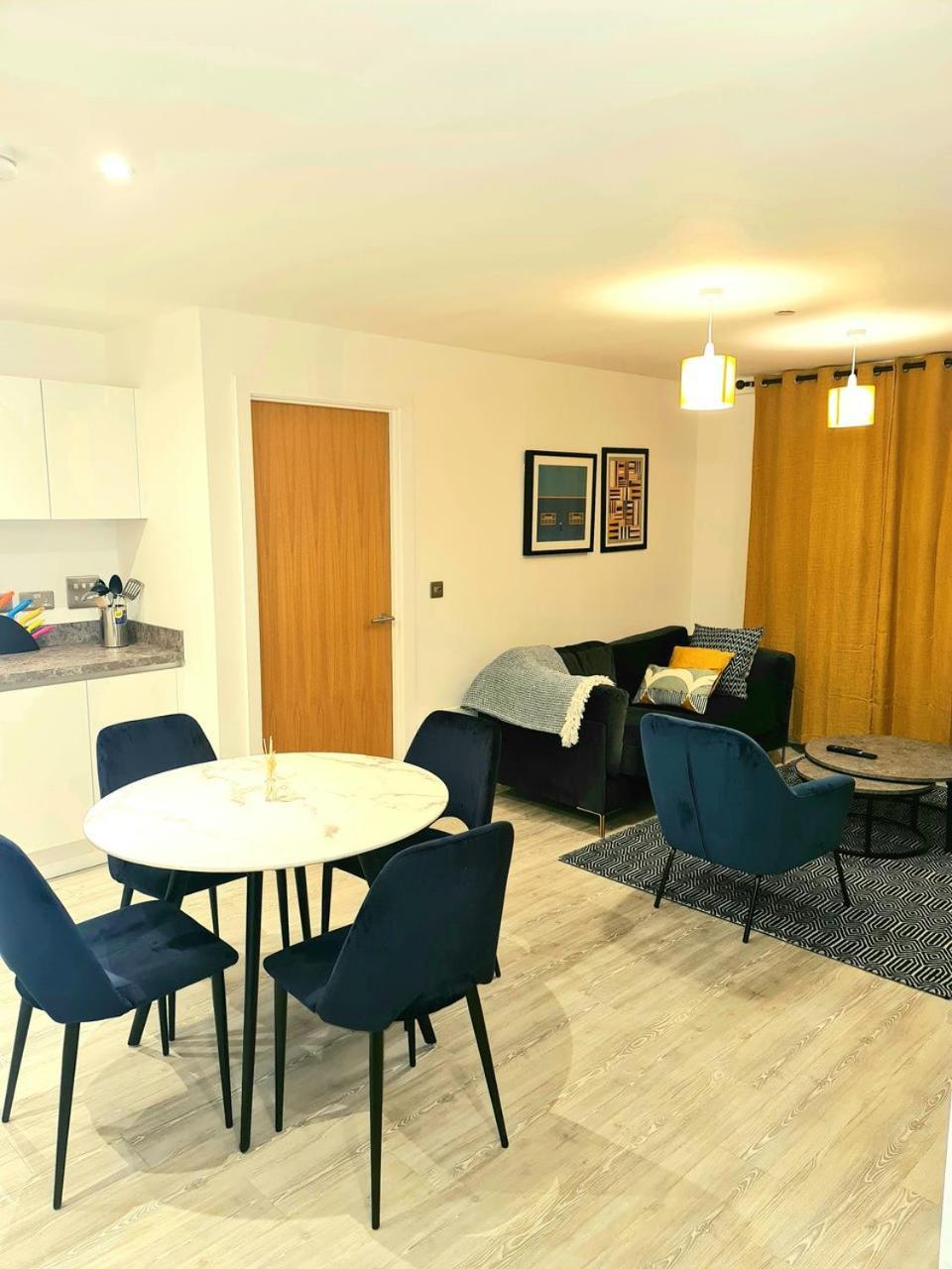 Exquisite Cosy 2-Bed Apartment In Salford Manchester Exteriér fotografie